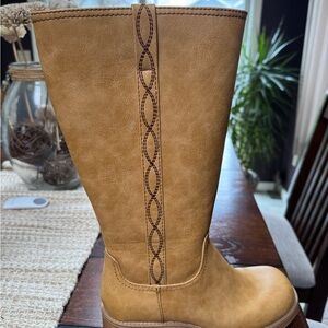 NOBO Women's Tan Mid-Calf Pull-On Heeled Boot